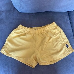 Patagonia baggie shorts!